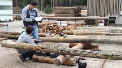 Avaliação não destrutiva com equipamento